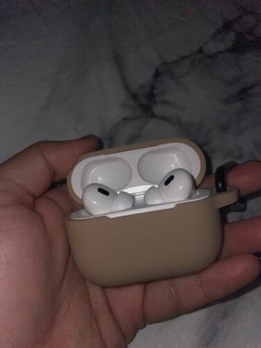 Apple AirPods Pro 2, Wireless Earbuds, Active Noise Cancellation, Hearing Aid Feature, MagSafe Charging Case (USB‑C) photo review