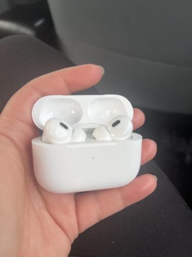 Apple AirPods Pro 2, Wireless Earbuds, Active Noise Cancellation, Hearing Aid Feature, MagSafe Charging Case (USB‑C) photo review