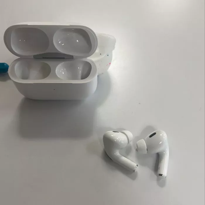 Apple AirPods Pro 2, Wireless Earbuds, Active Noise Cancellation, Hearing Aid Feature, MagSafe Charging Case (USB‑C) photo review