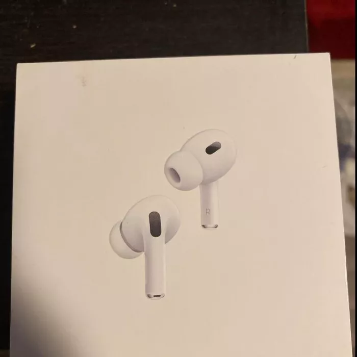 Apple AirPods Pro 2, Wireless Earbuds, Active Noise Cancellation, Hearing Aid Feature, MagSafe Charging Case (USB‑C) photo review