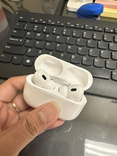 Apple AirPods Pro 2, Wireless Earbuds, Active Noise Cancellation, Hearing Aid Feature, MagSafe Charging Case (USB‑C) photo review