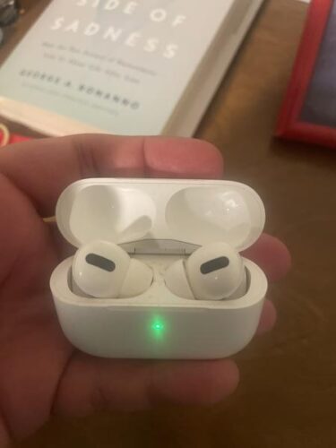 Apple AirPods Pro 2, Wireless Earbuds, Active Noise Cancellation, Hearing Aid Feature, MagSafe Charging Case (USB‑C) photo review